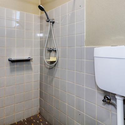 Coachman Hotel Motel Family Room 9a